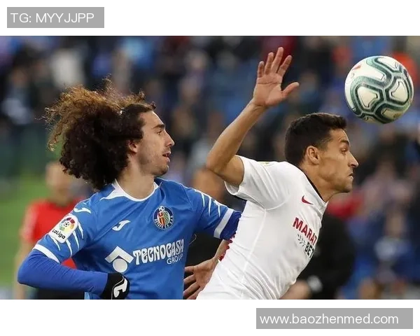 墨胜利与纽喷机的精彩对决揭示了足球战术的博弈与激情碰撞 墨胜利与纽喷机的精彩对决揭示了足球战术的博弈与激情碰撞